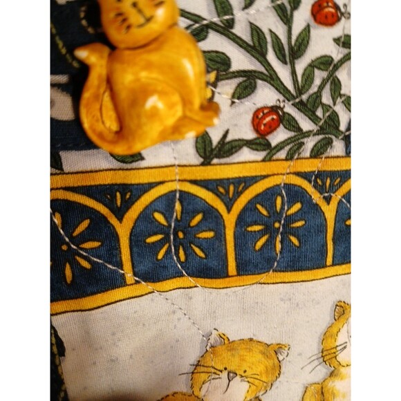 Womens S-M Cats Tapestry Quilted Longsle Jacket/Cat Button VIBRANT COLORS - Picture 7 of 16